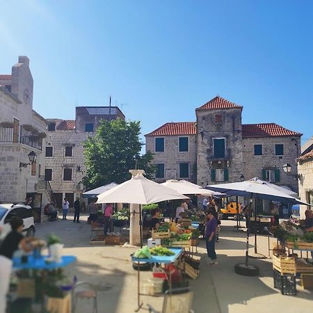 Stone House Lovric Apartman Kaštela Kültér fotó