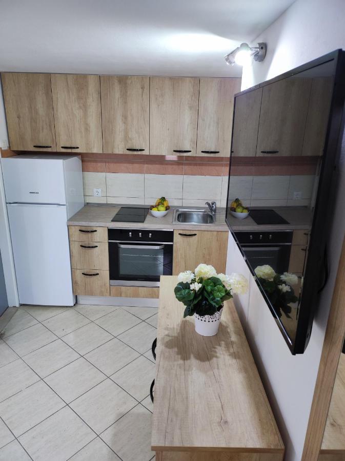 Stone House Lovric Apartman Kaštela Kültér fotó