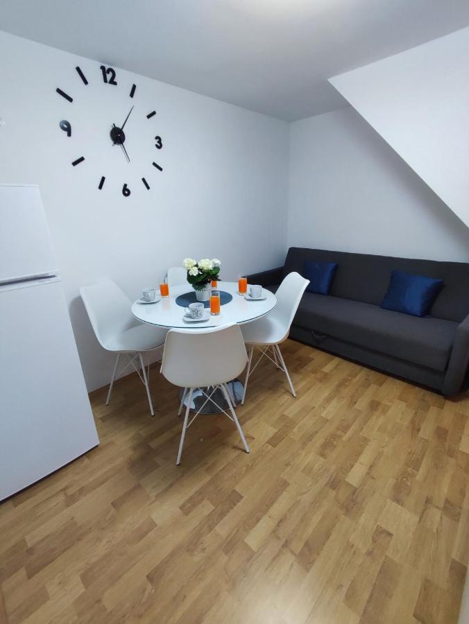 Stone House Lovric Apartman Kaštela Kültér fotó